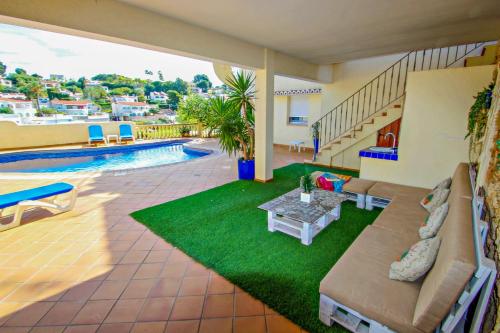 May-10 - modern, well-equipped villa with private pool in Benissa, Benissa (foto 7)