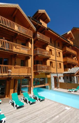 Résidence Odalys Le Hameau et les Chalets de la Vallée d'Or - image 2