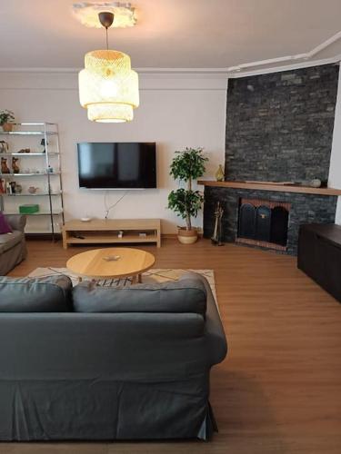 Céntrico, 100 metros de la playa, reformado,163 m2, Foz (zdjęcie 5)