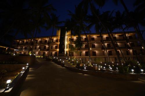 Aananda Wellness and Resorts