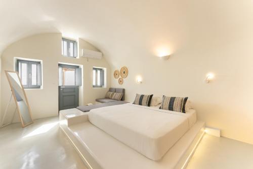 Cilon Suites Santorini - image 4