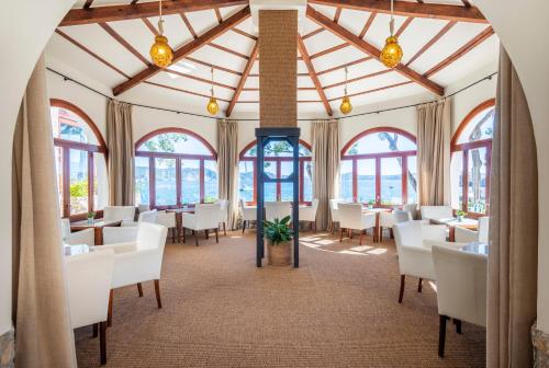 Hotel Cala Fornells - image 7