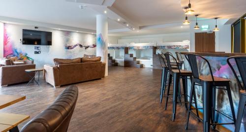 The Bling Hotel by UStay Aparthotels
