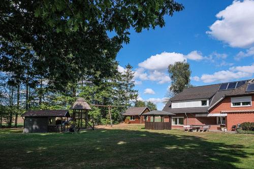 Heidhof-Ferienwohnungen - image 6