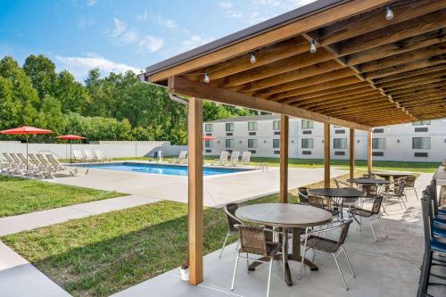 Ramada by Wyndham Allentown Bethlehem in Allentown, USA