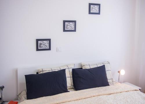 One-Bedroom Apartment image 5