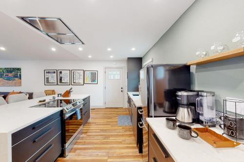 Donington Delight in Bella Vista, USA