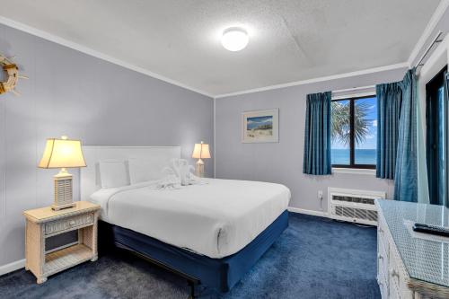 Walking distance to the beach Ocean Forest Villas