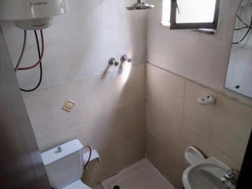 Economy Double Room image 1