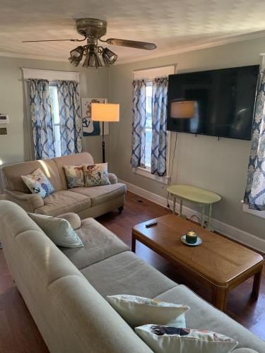 Mermaids & Mutts bungalow in North Camellia Acres, USA