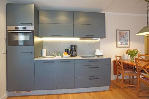 One-Bedroom Apartment with Balcony image 10