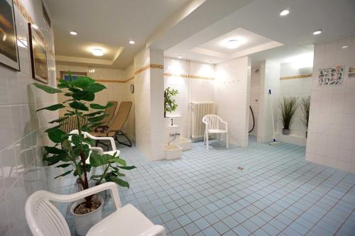 One-Bedroom Apartment with Balcony image 5