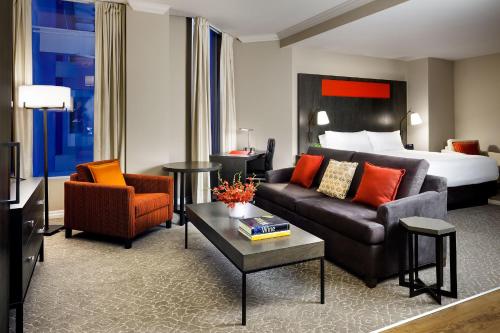 Historic Superior Suite - Interior View room in One King West Hotel And Residence