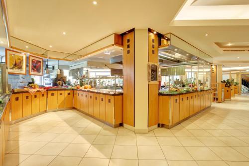 ABACUS Tierpark Hotel - image 27