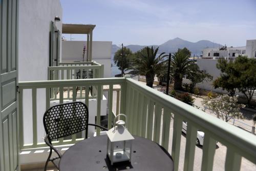 Pandangan, Almyris in Milos Island