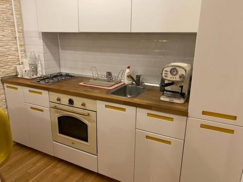 Liberty Deluxe Apartment Cosmopolis in Ștefăneștii de Jos