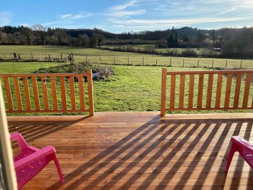 Chestnut Farm (Restored farm house in 1.3 Acres)