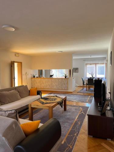 Sunrise Apartment, Visoko