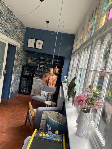 Channel Vista Guest House - image 13