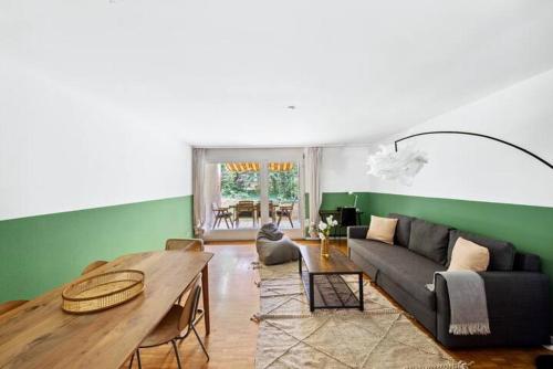 Cozy Apartments close to the center of Zurich FORCH photo