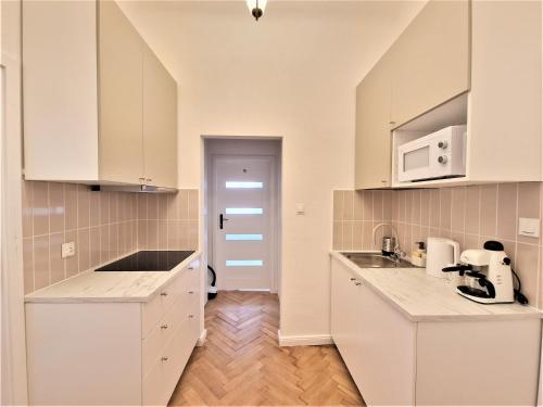 J&W Apartments Świętojańska Rooms 5