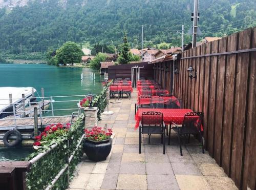  Swiss Lake Mountains Apartments in Därligen