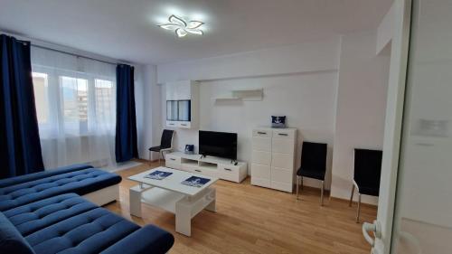 One-Bedroom Apartment image 10