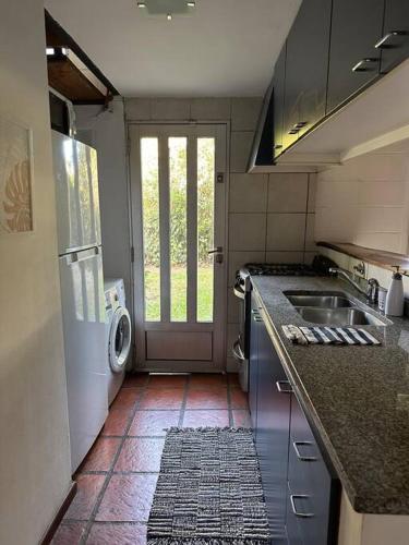 Kitchen, Fisherton Alquiler Temporario in Barrio Fisherton