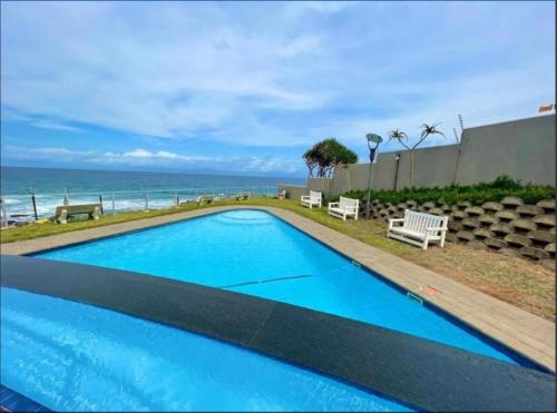 Whale Rock, Modern Beachfront Apartment Margate