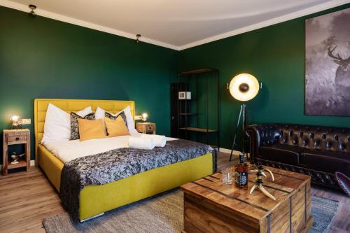 1 queen bed