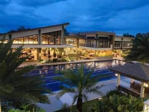 酒店外观, 位于埃克兰德的2卧室公寓-55平方米|带1个独立浴室 (Verdon Parc Davao City w/ balcony by darpm) in 埃克兰德