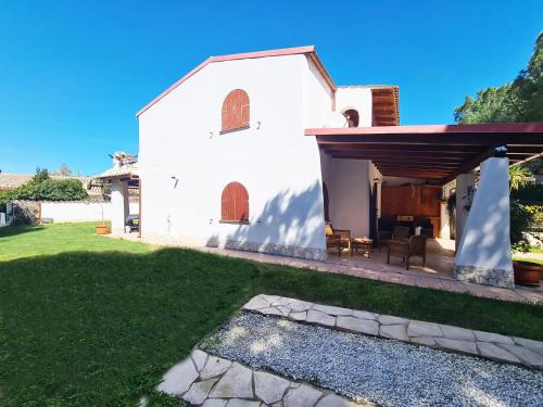  Villa Monica in Santa Luria