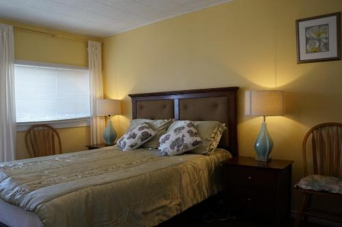 1 queen bed