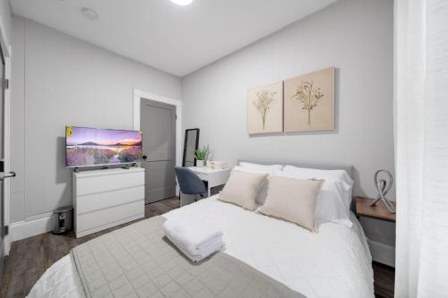 4BR 1BH Apt in South Boston near Old Harbor Beach in Boston, USA