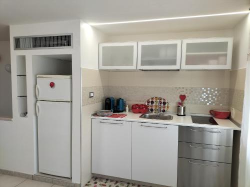 Modern House - Pouilles