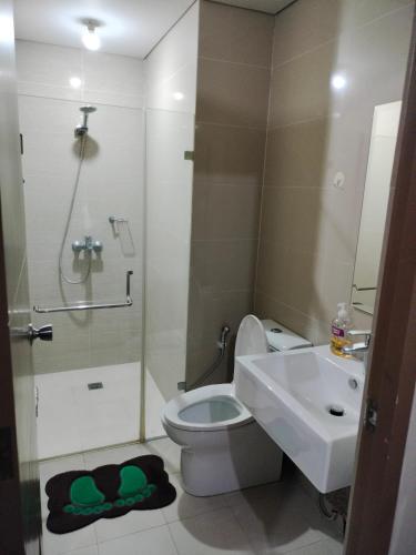 Rqui Affordable Hotel with Pool CondoTel Pasay, Манила (фото 2)