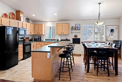 Indio Cabin - image 7