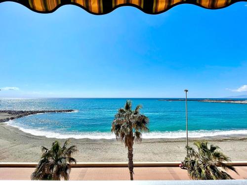 Sea-view apartment in Adra with private terrace