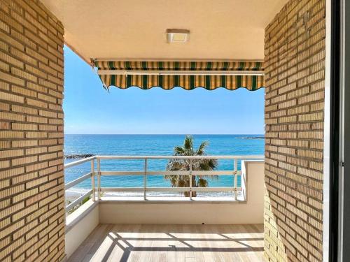 Sea-view apartment in Adra with private terrace