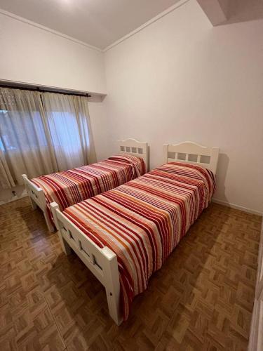 One-Bedroom Apartment image 3