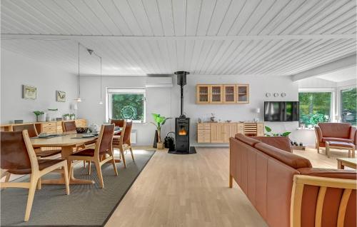 Beautiful Home In Slagelse With Kitchen