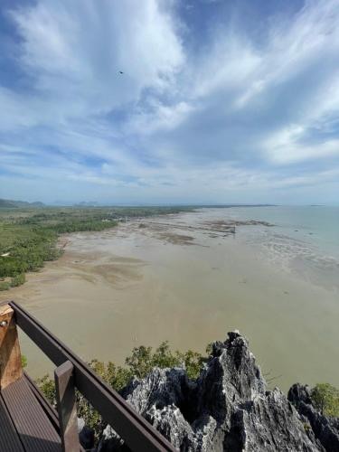 เกาะลิบงซันไรส์ โฮมสเตย์ Koh libong sunrise Homestay in เกาะ ลิบง