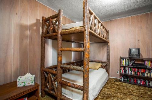 3H Ranch Mountain Retreat in Medina, USA