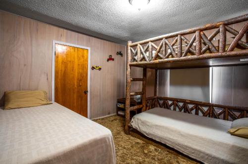3H Ranch Mountain Retreat in Medina, USA