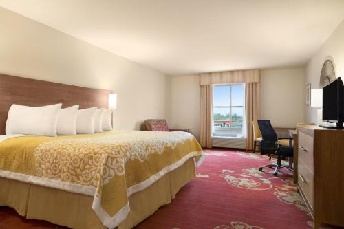 Days Inn & Suites by Wyndham Belmont in Morristown (OH)