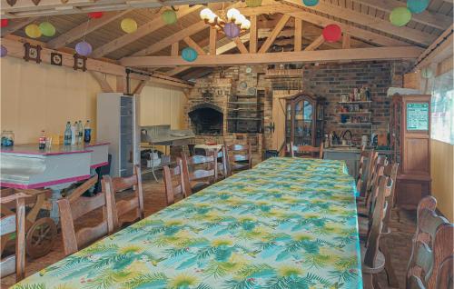 2 Bedroom Pet Friendly Home In Wilcze