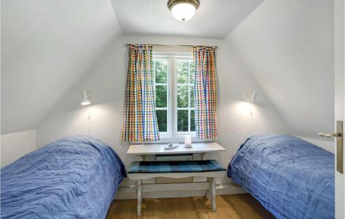 2 Bedroom Cozy Home In Gudhjem