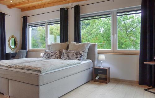 Lovely Home In Schmallenberg With Wifi in 施馬倫貝格鎮中心