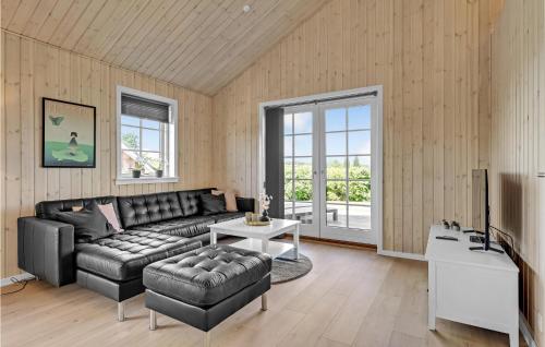  Lovely Home In Frørup With Kitchen in Frørup