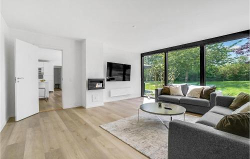  Stunning Home In Gilleleje With Wifi in Gilleleje